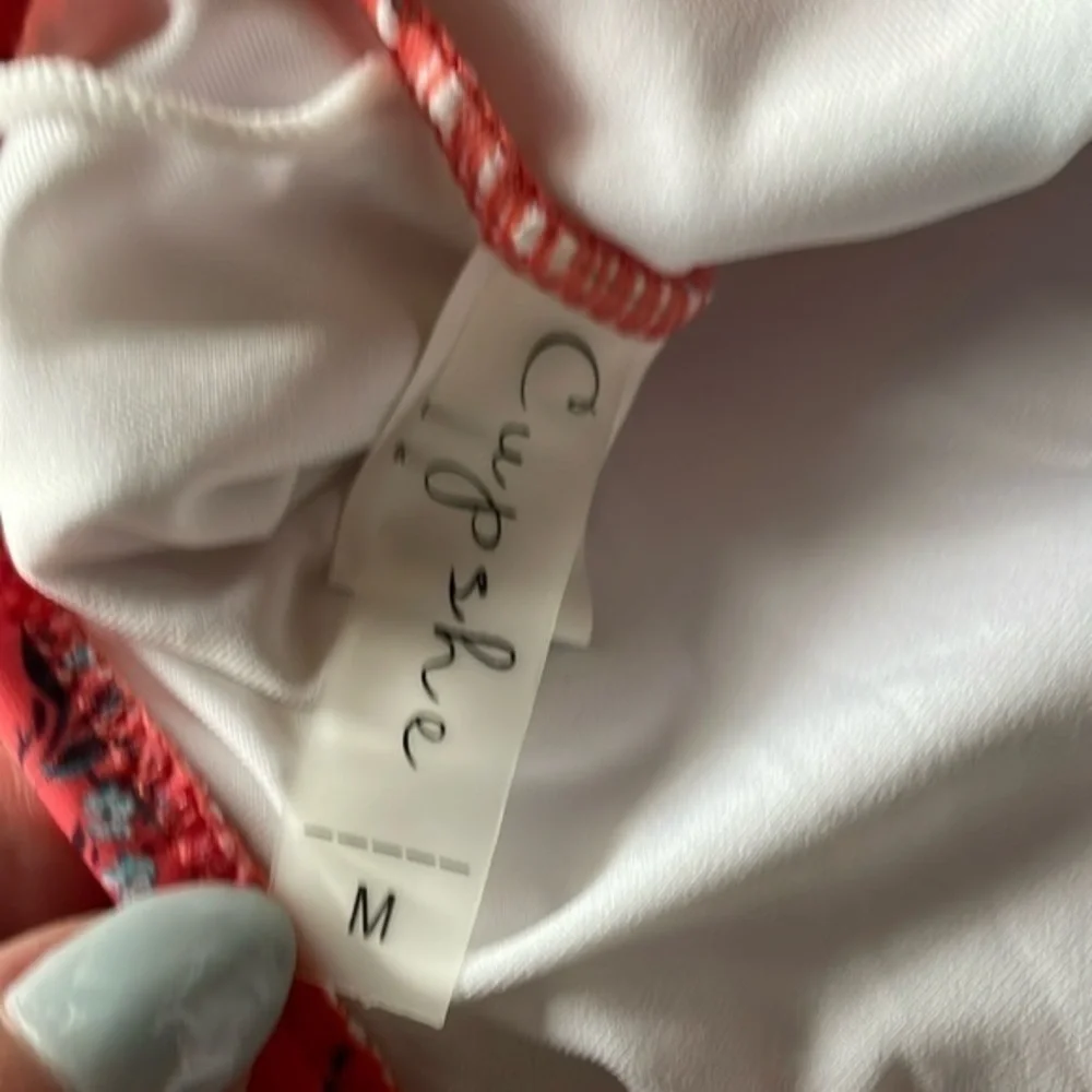 Cupshe Coral Floral‎ Halter Bikini Swim Top Lace Up Back Size Medium